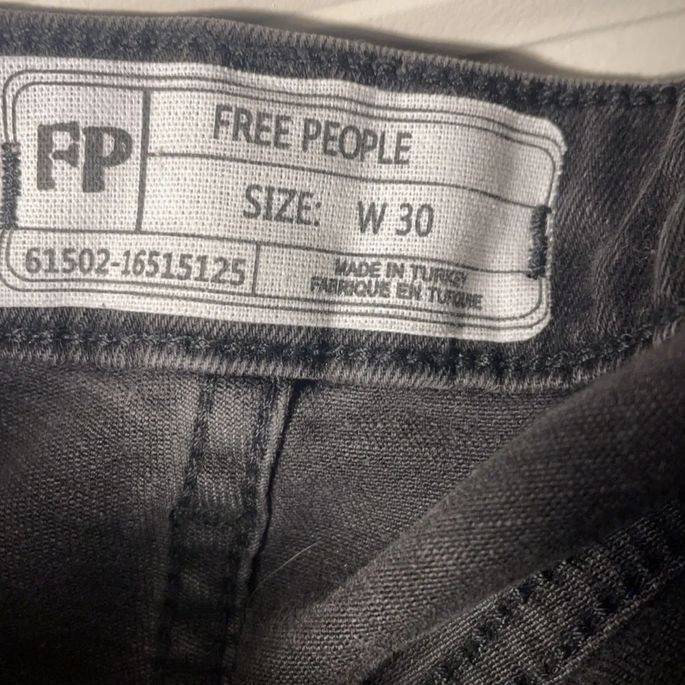 Free people distressed black high waist  crop jeans pants - so cute on! - Picture 3 of 6